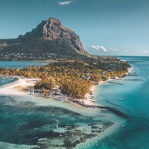 Paradis Beachcomber Golf Resort & Spa